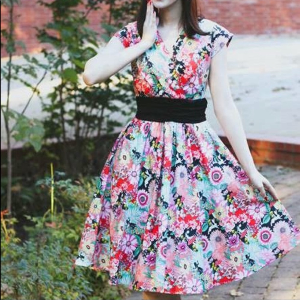 Retrolicious Folter Alice in Wonderland Dress XL